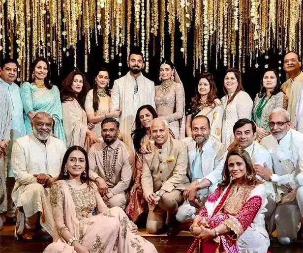 KL Rahul family